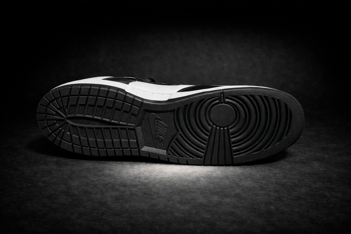 Nike Dunk Low Black White – Men’s Sneakers (authentic)