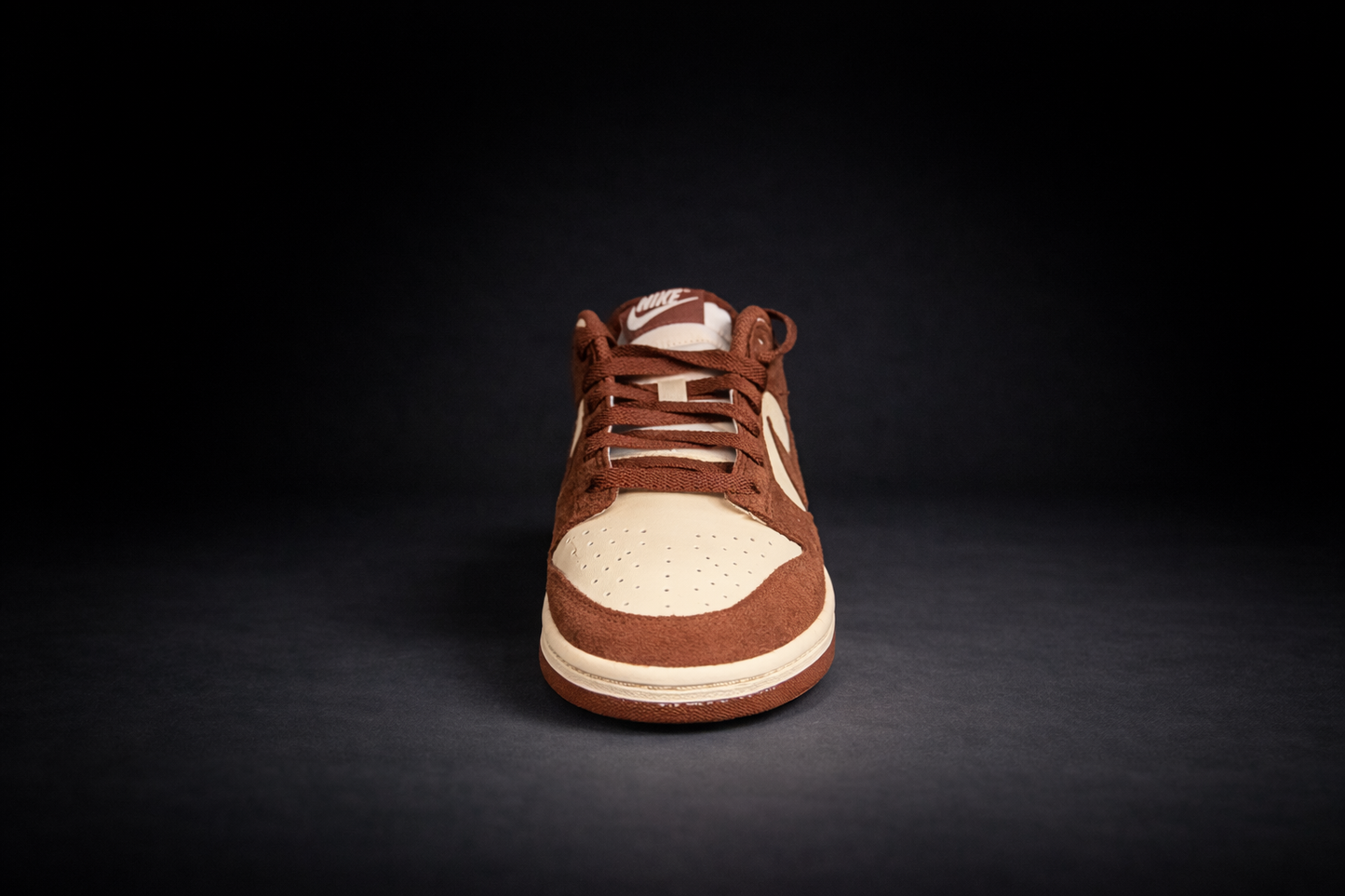 Dunk Low Retro - Brown & Cream (Authentic
Resale)