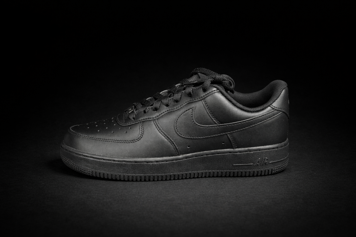 AF1 Low Triple Black - Authentic Resale