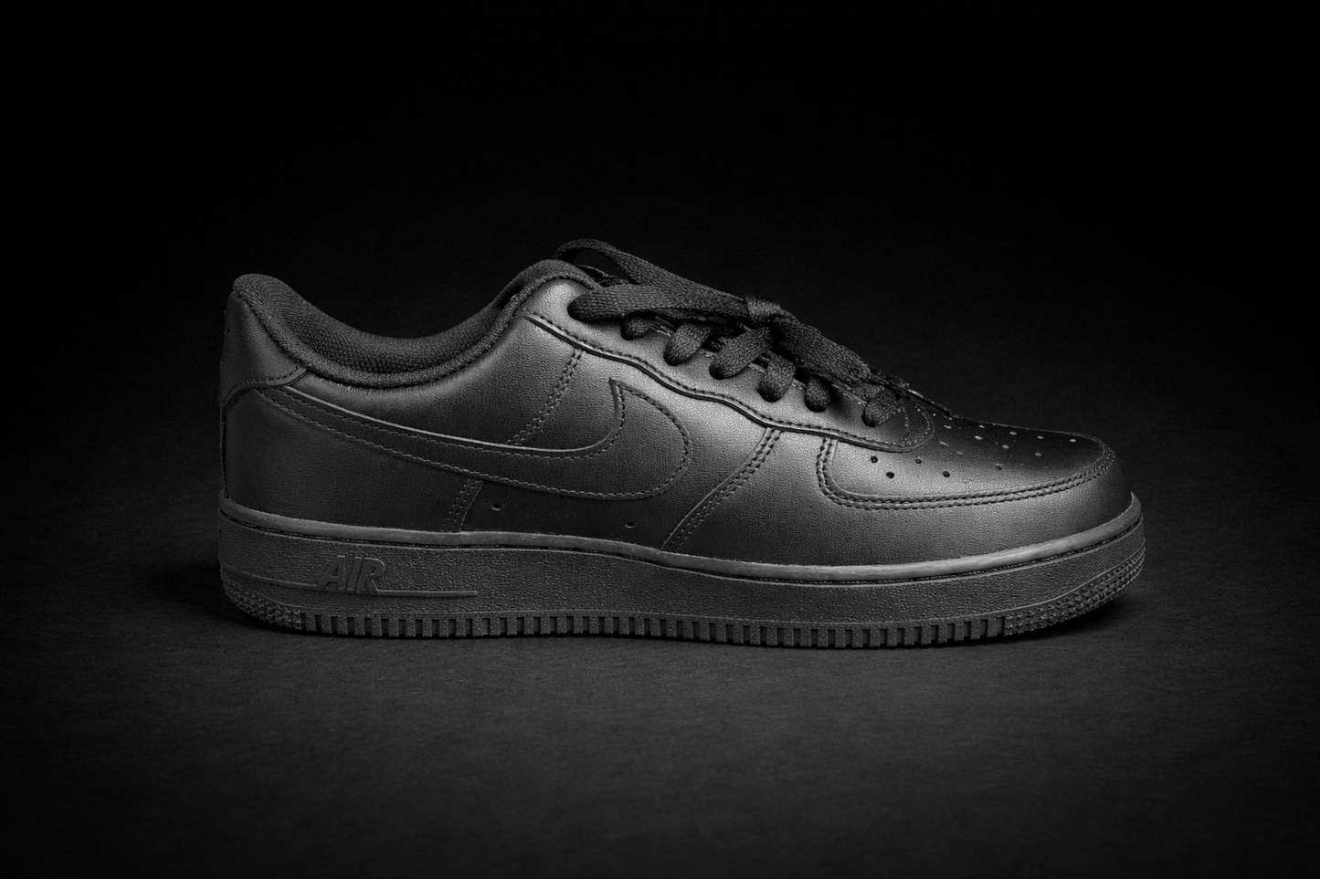 AF1 Low Triple Black - Authentic Resale