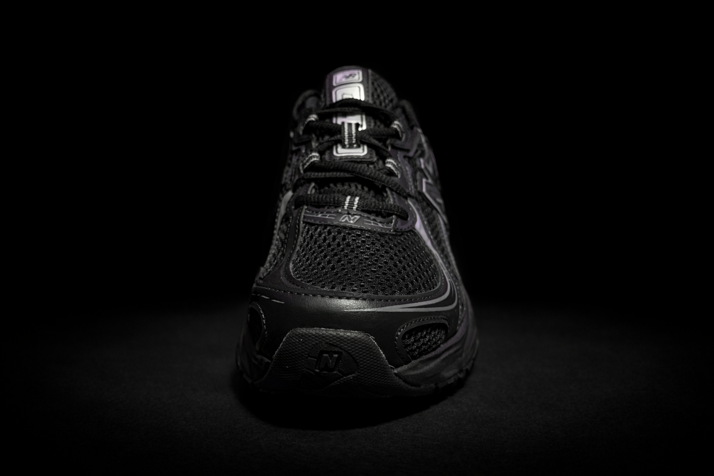 New Balance 740 Black – Authentic